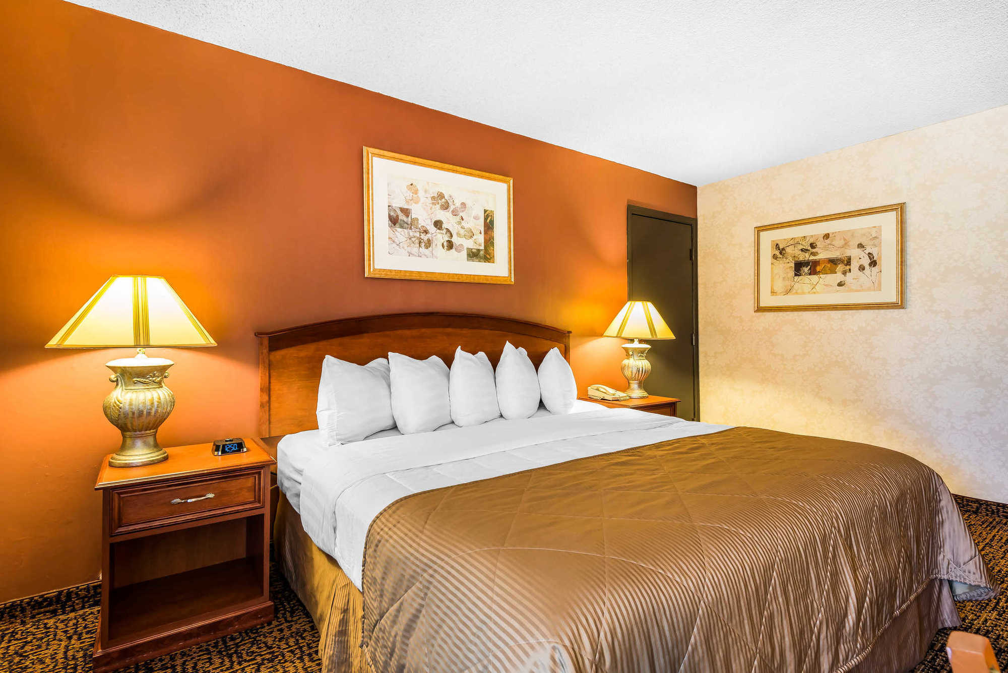 Clarion Hotel & Conference Center Colorado Springs Quarto foto
