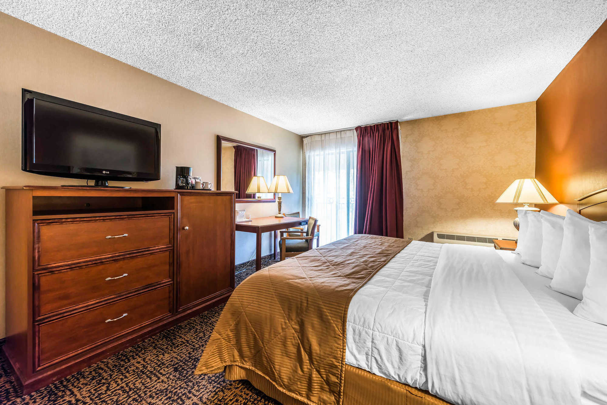 Clarion Hotel & Conference Center Colorado Springs Quarto foto