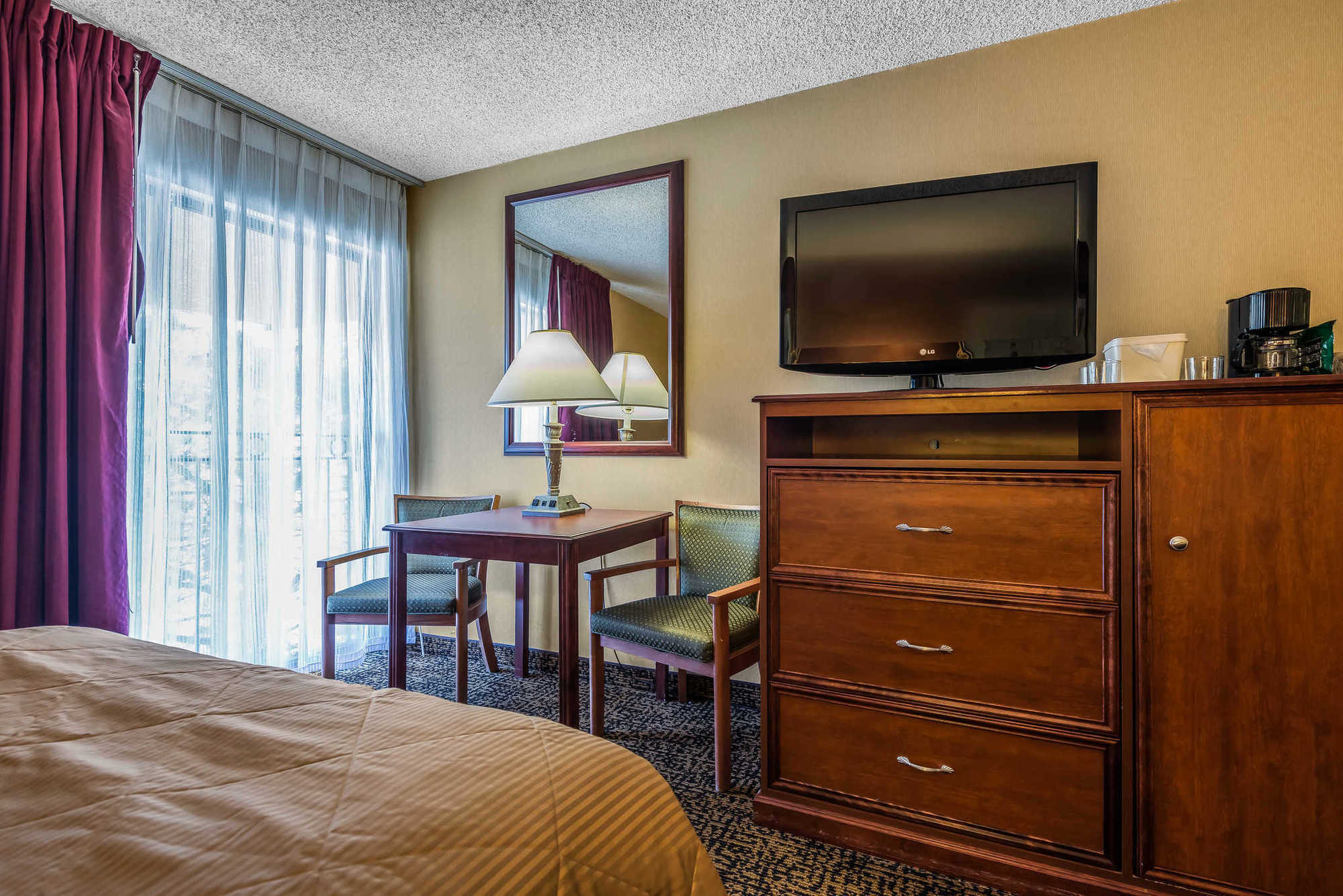 Clarion Hotel & Conference Center Colorado Springs Quarto foto