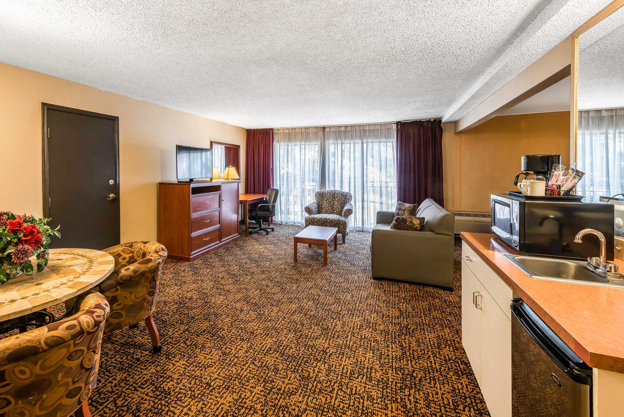 Clarion Hotel & Conference Center Colorado Springs Quarto foto