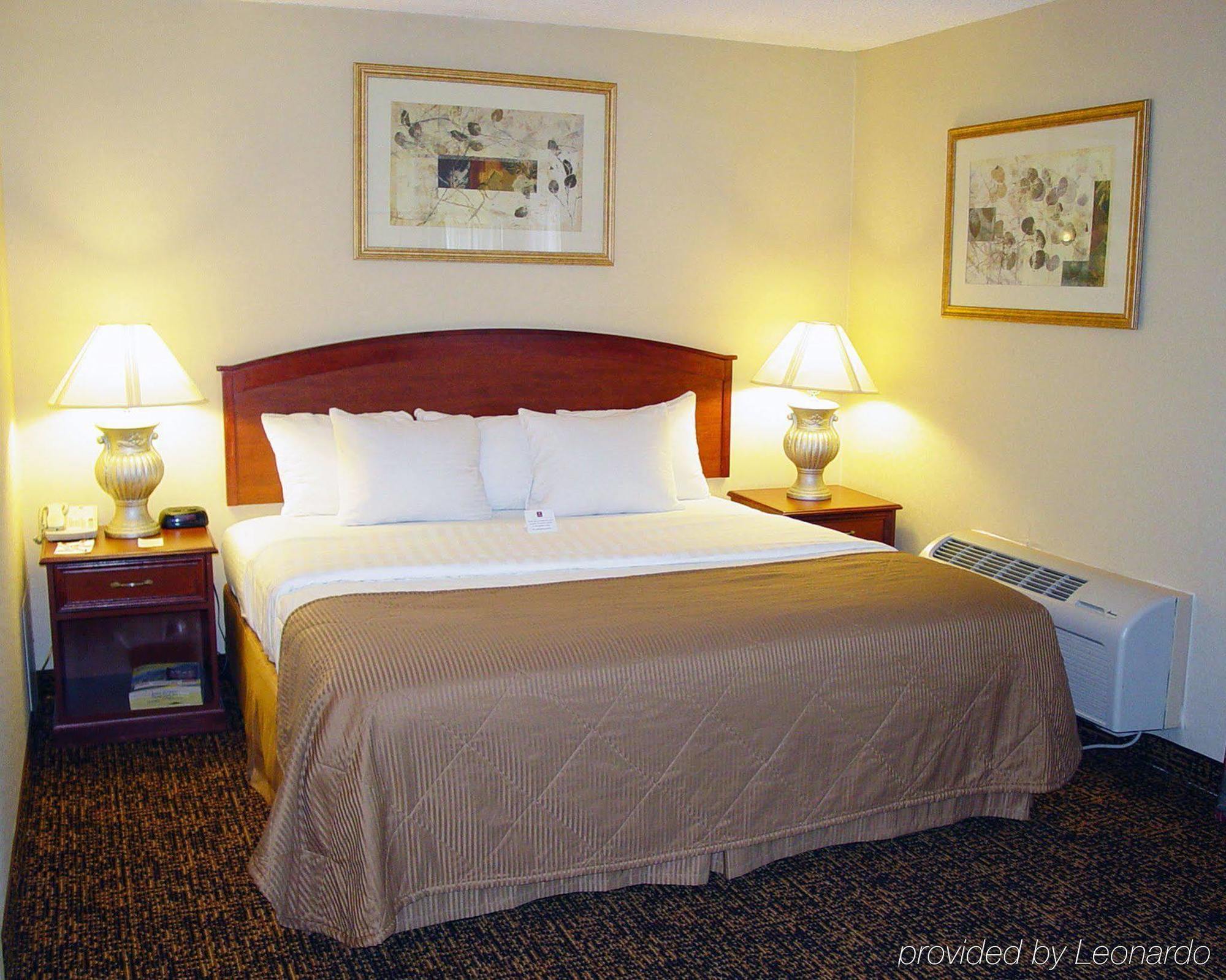 Clarion Hotel & Conference Center Colorado Springs Quarto foto